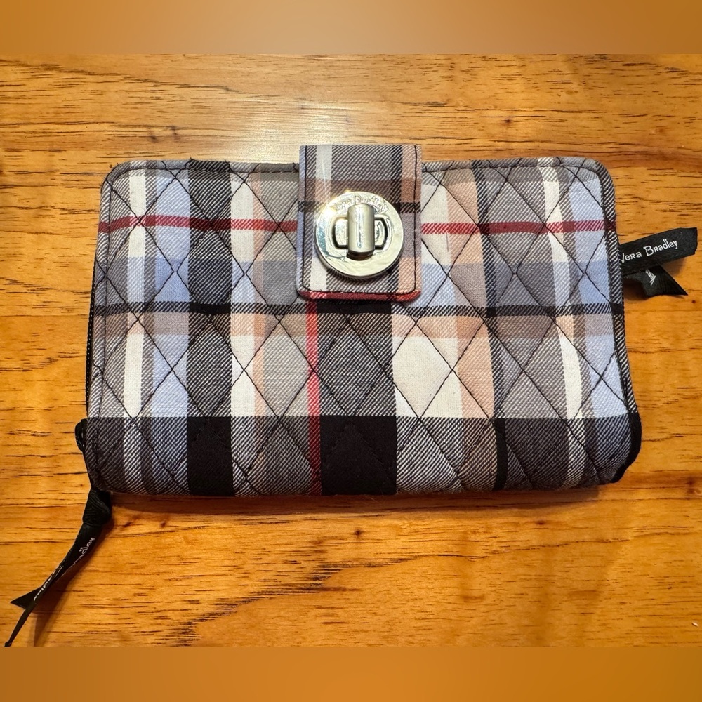 Vera Bradley RFID Turnlock
Wallet in Perfectly Plaid